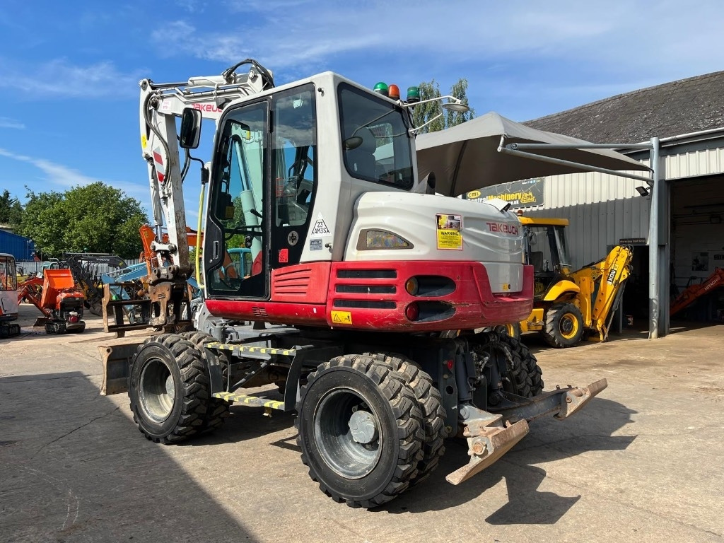 Takeuchi TB 295 W - Escavadeira de rodas: foto 4 Takeuchi TB 295 W - Escavadeira de rodas: foto 4