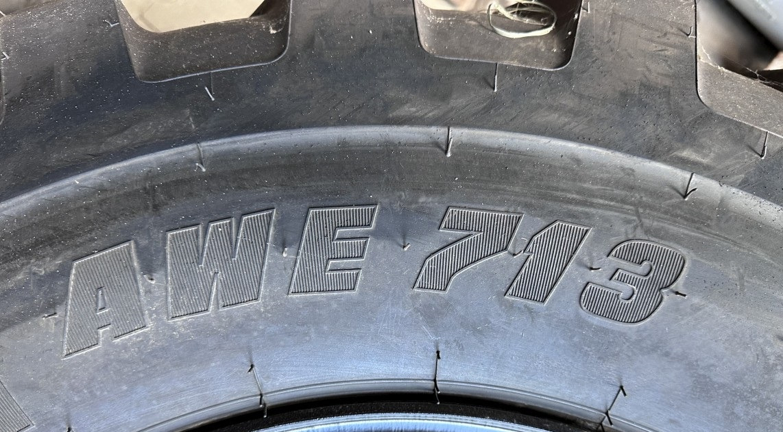 Apollo 10.00 - 20 Apollo Kompletträder - Complet tires - Pneu para Escavadeira de rodas: foto 4 Apollo 10.00 - 20 Apollo Kompletträder - Complet tires - Pneu para Escavadeira de rodas: foto 4