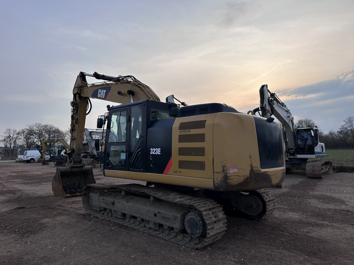 CATERPILLAR 323 EL Deutsche Maschine! Top !!! - Escavadora de rastos: foto 3 CATERPILLAR 323 EL Deutsche Maschine! Top !!! - Escavadora de rastos: foto 3