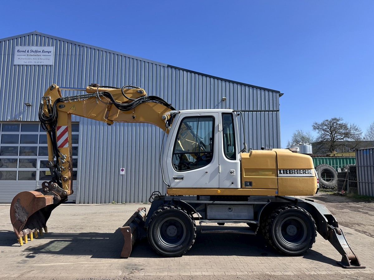 LIEBHERR A 314 All hydr. lines SW 33- 30 Km/h - Escavadeira de rodas: foto 4 LIEBHERR A 314 All hydr. lines SW 33- 30 Km/h - Escavadeira de rodas: foto 4