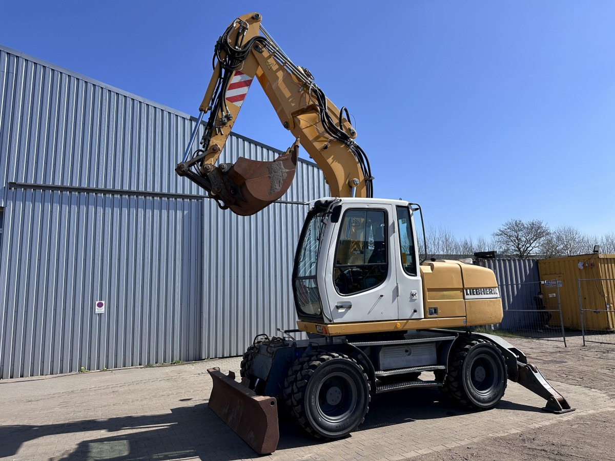 LIEBHERR A 314 All hydr. lines SW 33- 30 Km/h - Escavadeira de rodas: foto 1 LIEBHERR A 314 All hydr. lines SW 33- 30 Km/h - Escavadeira de rodas: foto 1