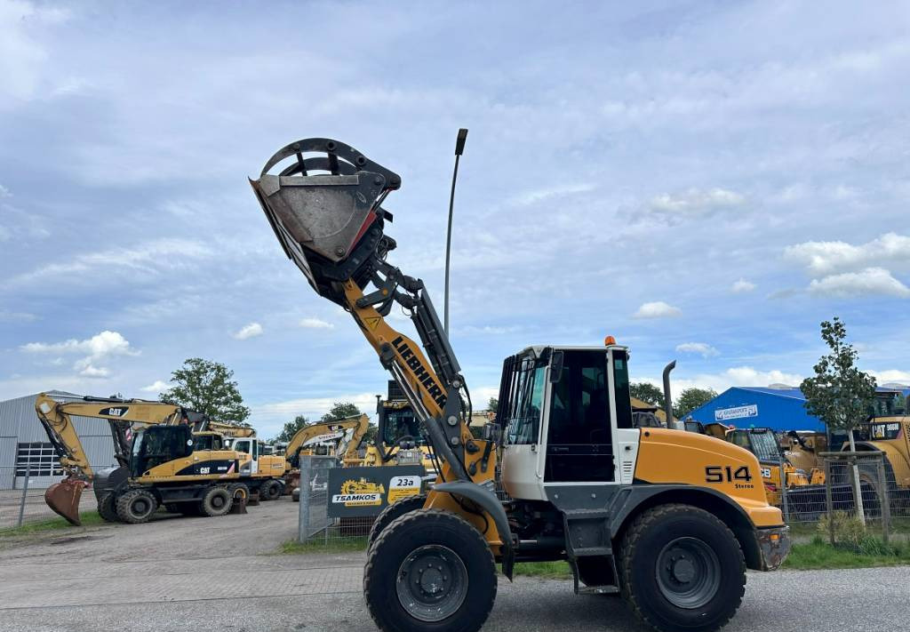 Locação financeira de Liebherr L 514 Stereo +30 Kmh Klima 3er Kreis Greifschaufel  Liebherr L 514 Stereo +30 Kmh Klima 3er Kreis Greifschaufel: foto 43