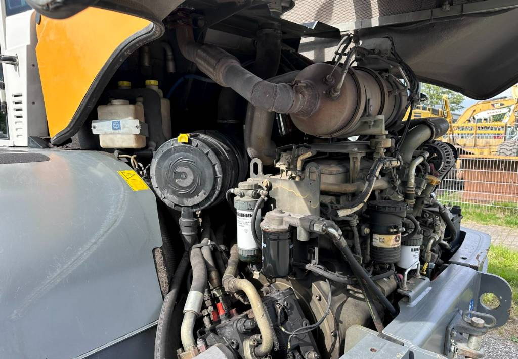 Locação financeira de Liebherr L 514 Stereo +30 Kmh Klima 3er Kreis Greifschaufel  Liebherr L 514 Stereo +30 Kmh Klima 3er Kreis Greifschaufel: foto 36