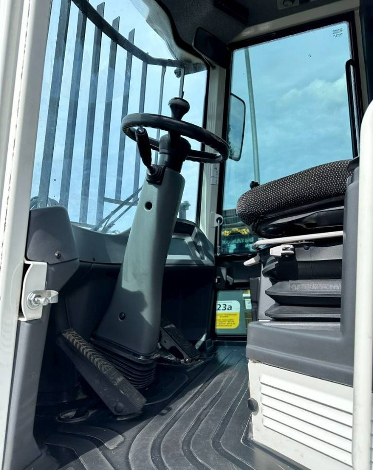 Locação financeira de Liebherr L 514 Stereo +30 Kmh Klima 3er Kreis Greifschaufel  Liebherr L 514 Stereo +30 Kmh Klima 3er Kreis Greifschaufel: foto 15