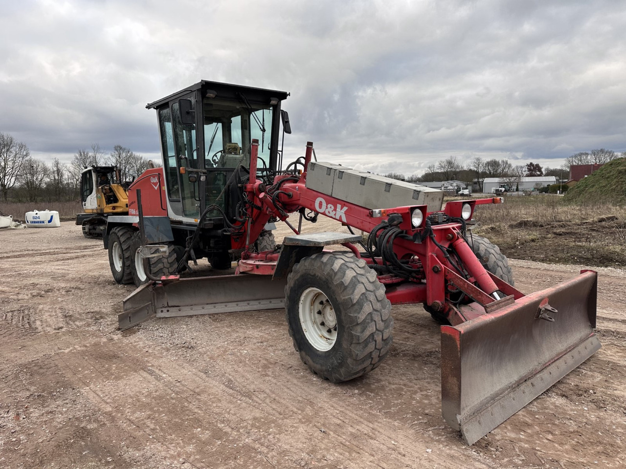 NEW HOLLAND F 106.5 - 6x6 Laser Topcon- Klima Cummins 6 Zyl. - Motoniveladora: foto 4 NEW HOLLAND F 106.5 - 6x6 Laser Topcon- Klima Cummins 6 Zyl. - Motoniveladora: foto 4