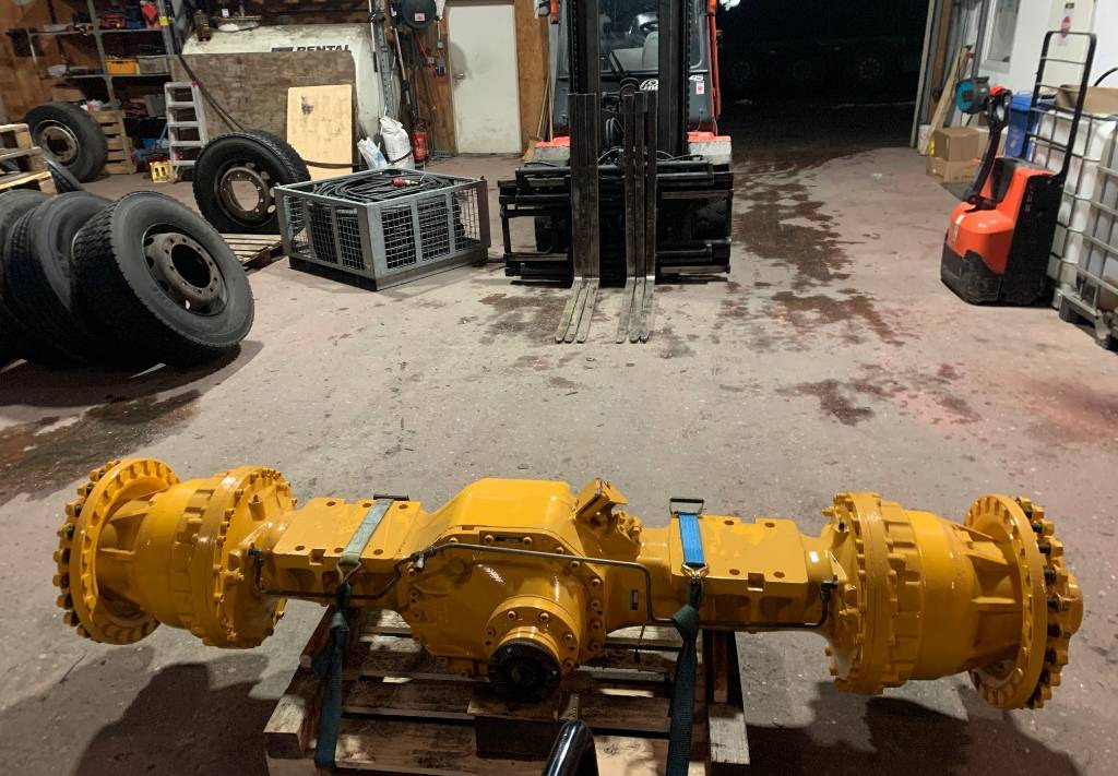 Volvo L220 E-F Achse - Axle - Hubgerüst - short boom - Pá carregadora de rodas: foto 3 Volvo L220 E-F Achse - Axle - Hubgerüst - short boom - Pá carregadora de rodas: foto 3