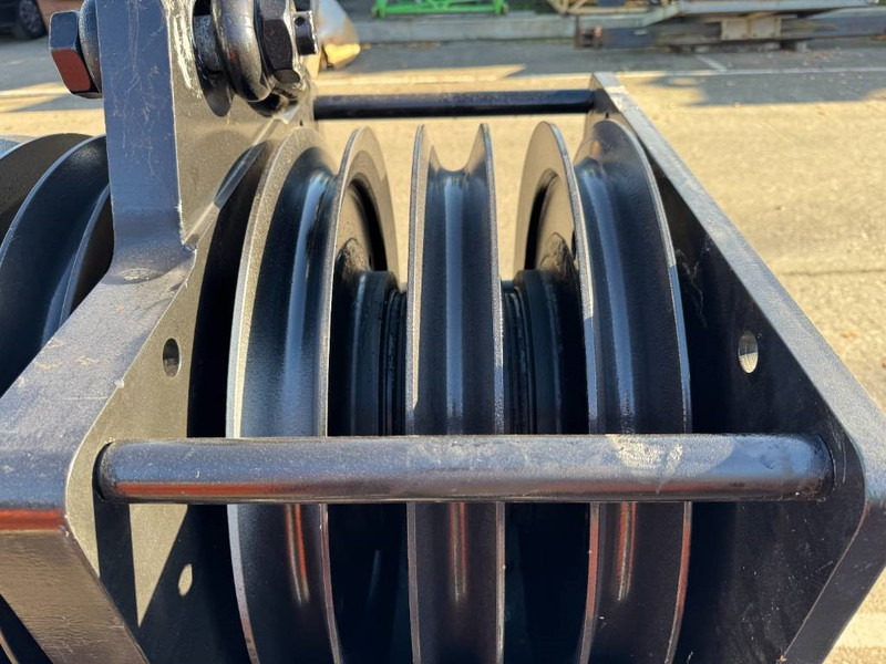 Kobelco CKE 2500 - Grua para camião para Máquina de construção: foto 5 Kobelco CKE 2500 - Grua para camião para Máquina de construção: foto 5