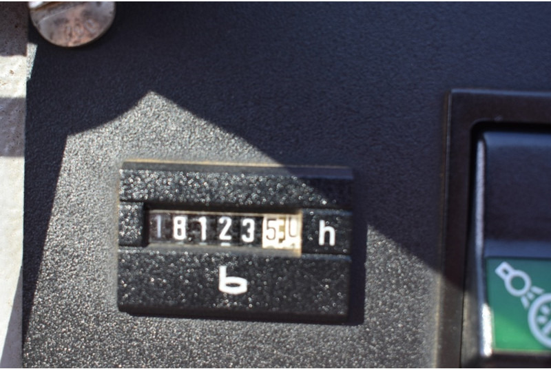 Guindaste sobre esteiras Liebherr LTR 1100: foto 11