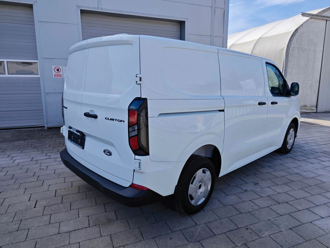 Ford Custom Trend 280 L1H1 110 PS - Furgão compacto: foto 2 Ford Custom Trend 280 L1H1 110 PS - Furgão compacto: foto 2