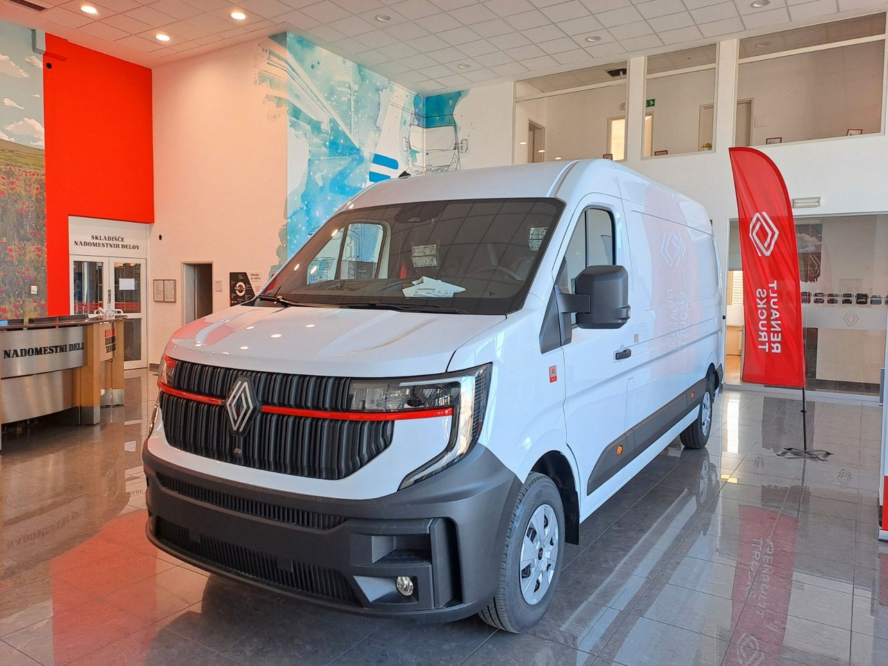 Renault Master L3H2 170 - NAV Klimaaut. Holzb. 270° - Furgão: foto 1 Renault Master L3H2 170 - NAV Klimaaut. Holzb. 270° - Furgão: foto 1