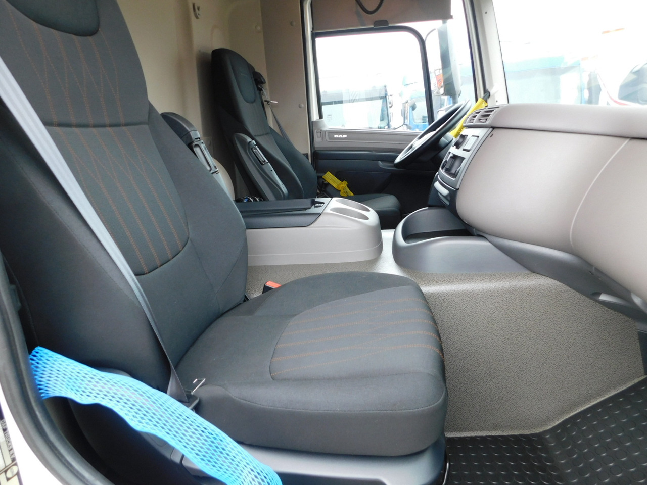 Daf Cf 450 fad - Camião basculante: foto 5 Daf Cf 450 fad - Camião basculante: foto 5