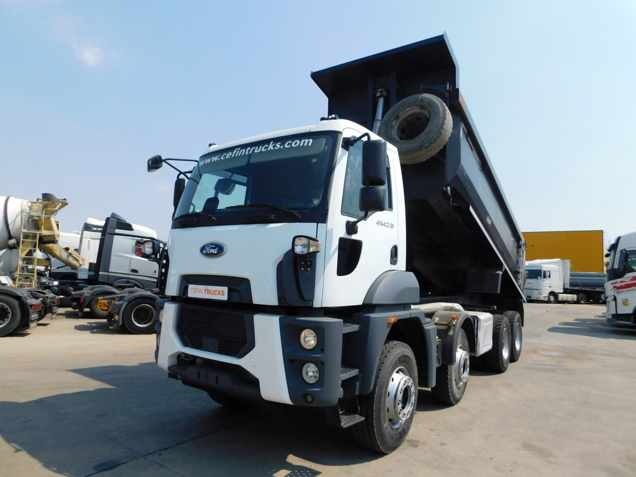 Ford 4142d 8x4 dcab e6 16s2230 - Camião basculante: foto 1 Ford 4142d 8x4 dcab e6 16s2230 - Camião basculante: foto 1