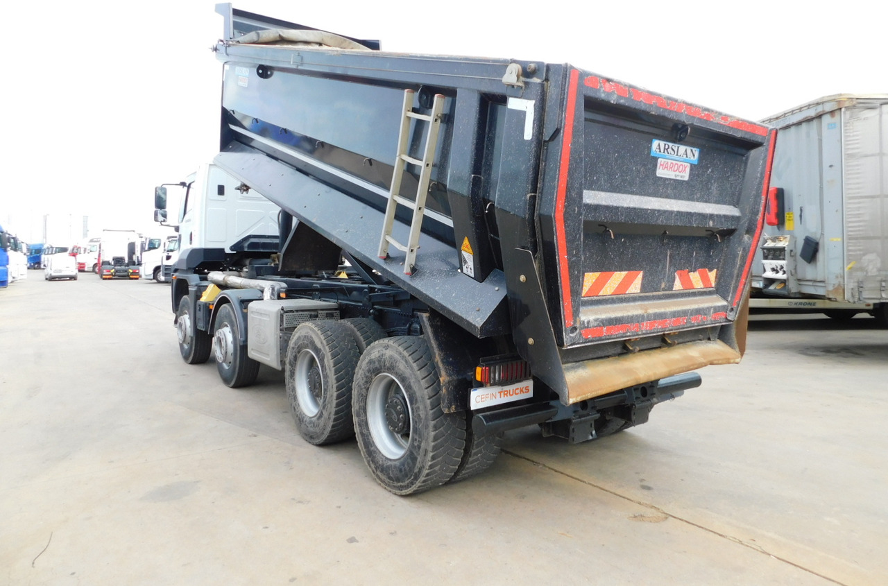 Ford 4142d 8x4 dcab e6 16s2230 ecotorq - Camião basculante: foto 4 Ford 4142d 8x4 dcab e6 16s2230 ecotorq - Camião basculante: foto 4
