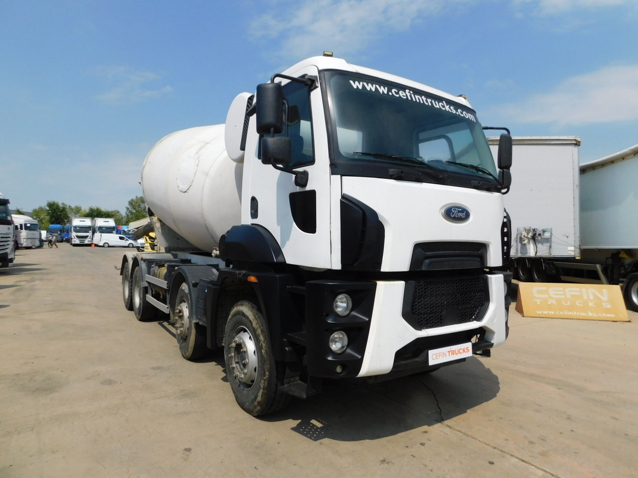 Ford Lt12xl 7h cargo 4142m - Camião betoneira: foto 2 Ford Lt12xl 7h cargo 4142m - Camião betoneira: foto 2