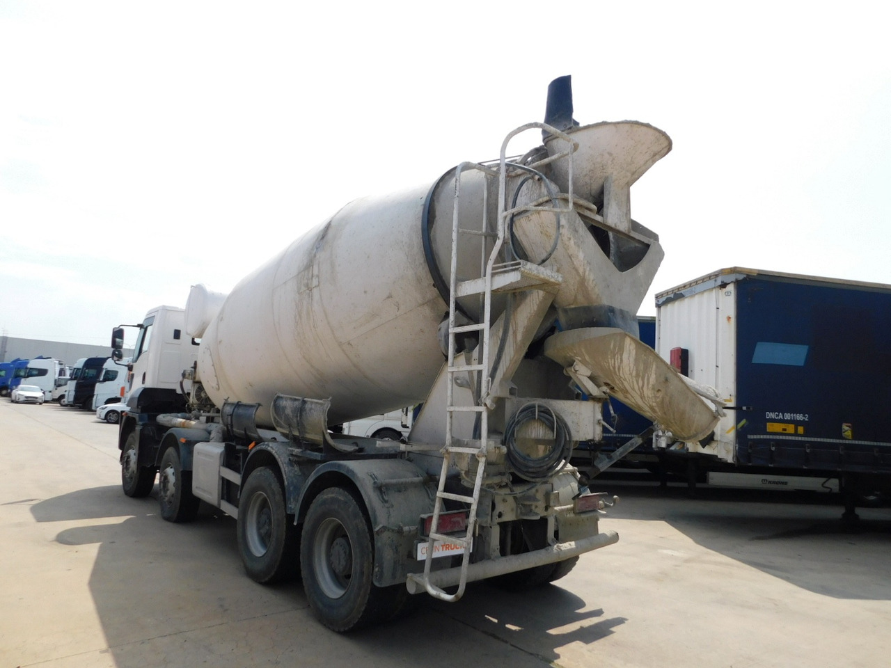 Ford Lt12xl 7h cargo 4142m - Camião betoneira: foto 4 Ford Lt12xl 7h cargo 4142m - Camião betoneira: foto 4