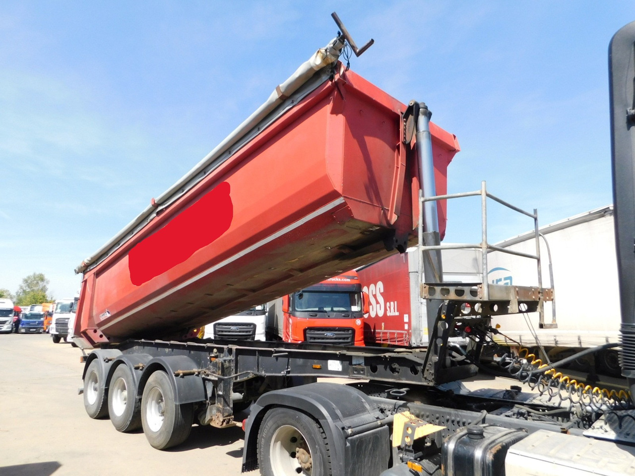 Schmitz Ski 24 - Semi-reboque basculante: foto 2 Schmitz Ski 24 - Semi-reboque basculante: foto 2