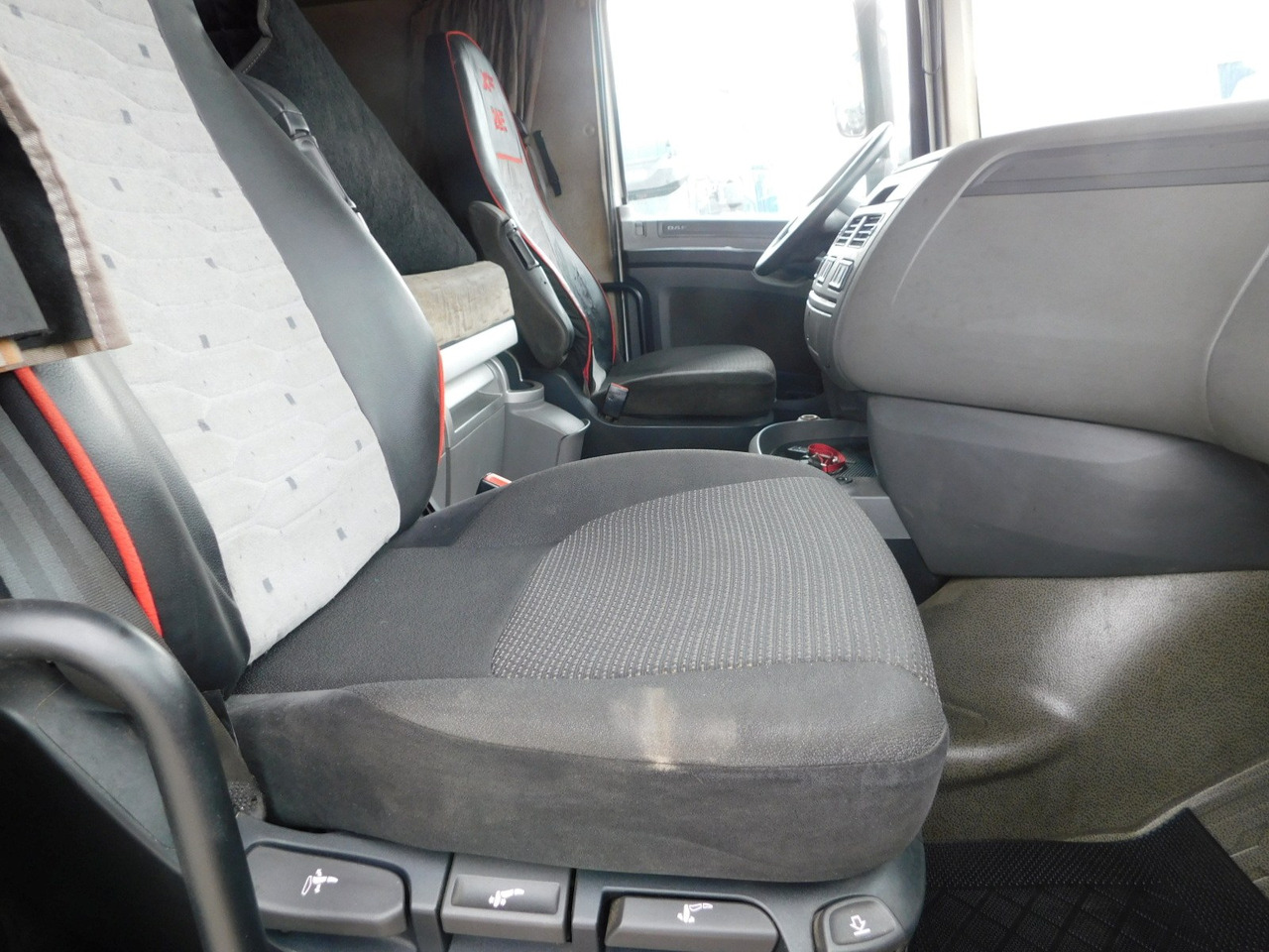 Daf Xf 460 ft - Tractor: foto 5 Daf Xf 460 ft - Tractor: foto 5