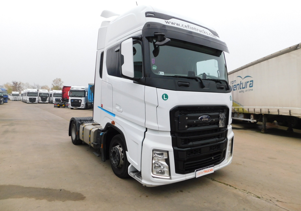 Ford F max ll 4x2 scab e6 12tx2620 - Tractor: foto 2 Ford F max ll 4x2 scab e6 12tx2620 - Tractor: foto 2