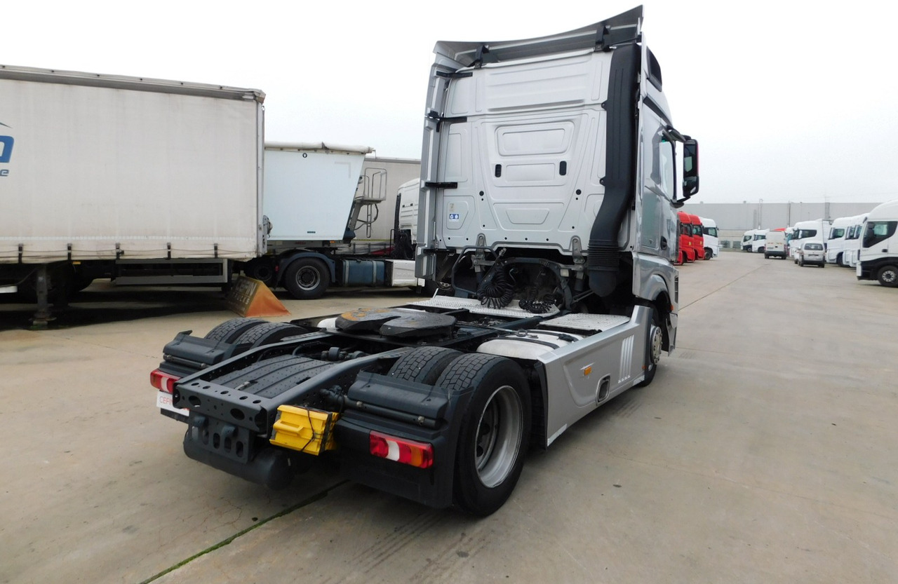 Mercedes Actros - Tractor: foto 3 Mercedes Actros - Tractor: foto 3