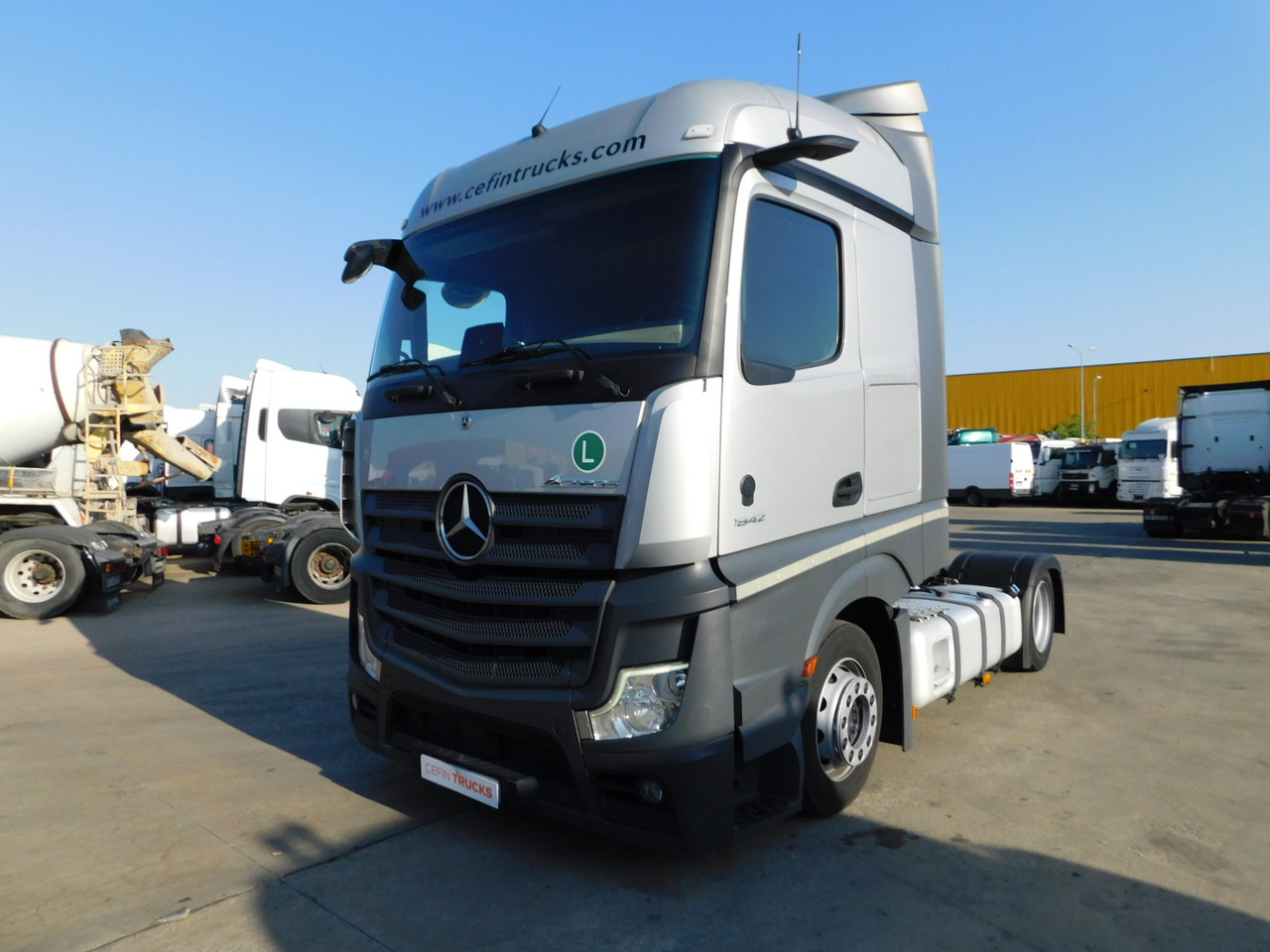 Mercedes Actros - Tractor: foto 1 Mercedes Actros - Tractor: foto 1