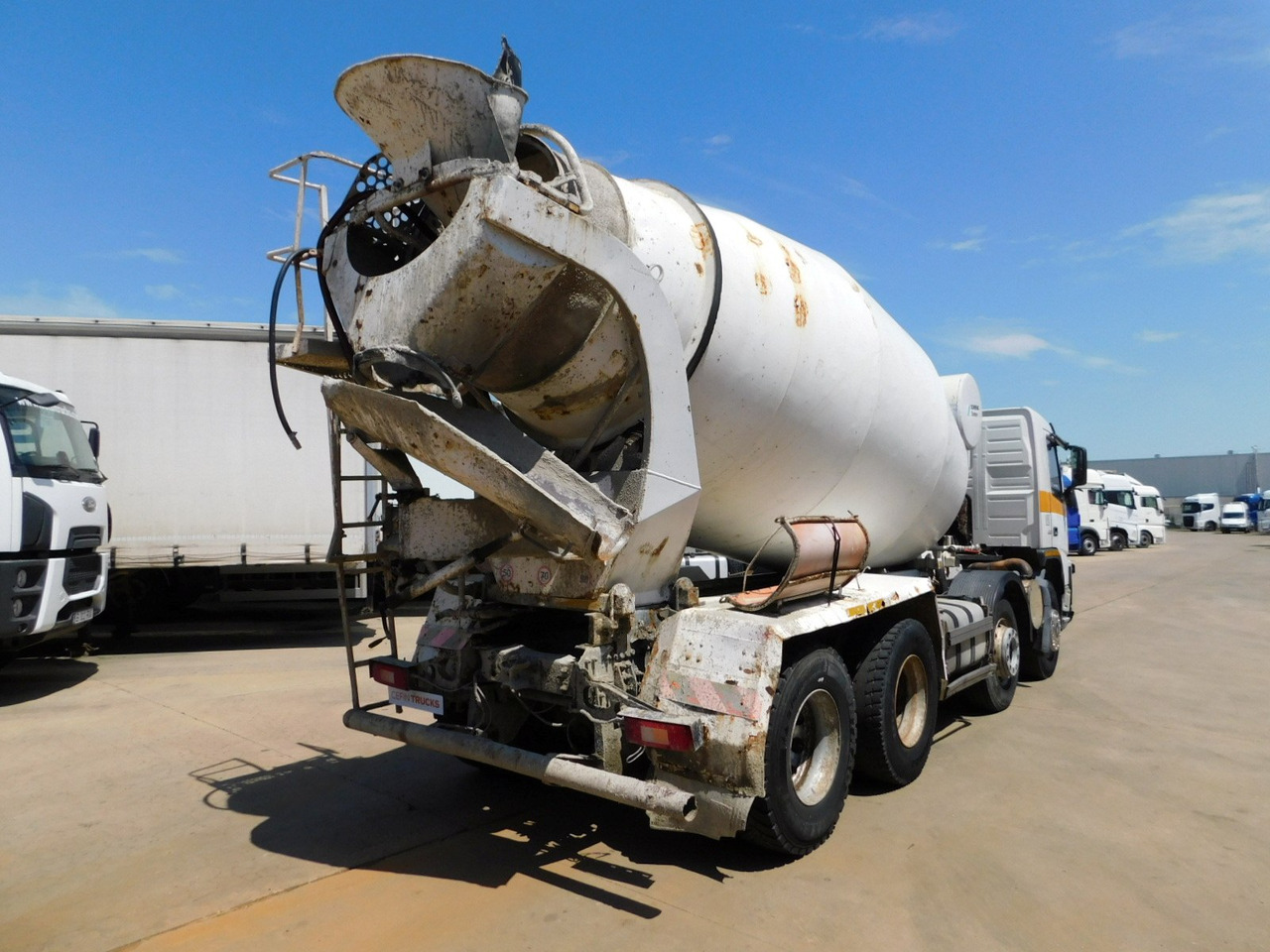 Volvo Fm9 340 mixer - Camião betoneira: foto 3 Volvo Fm9 340 mixer - Camião betoneira: foto 3