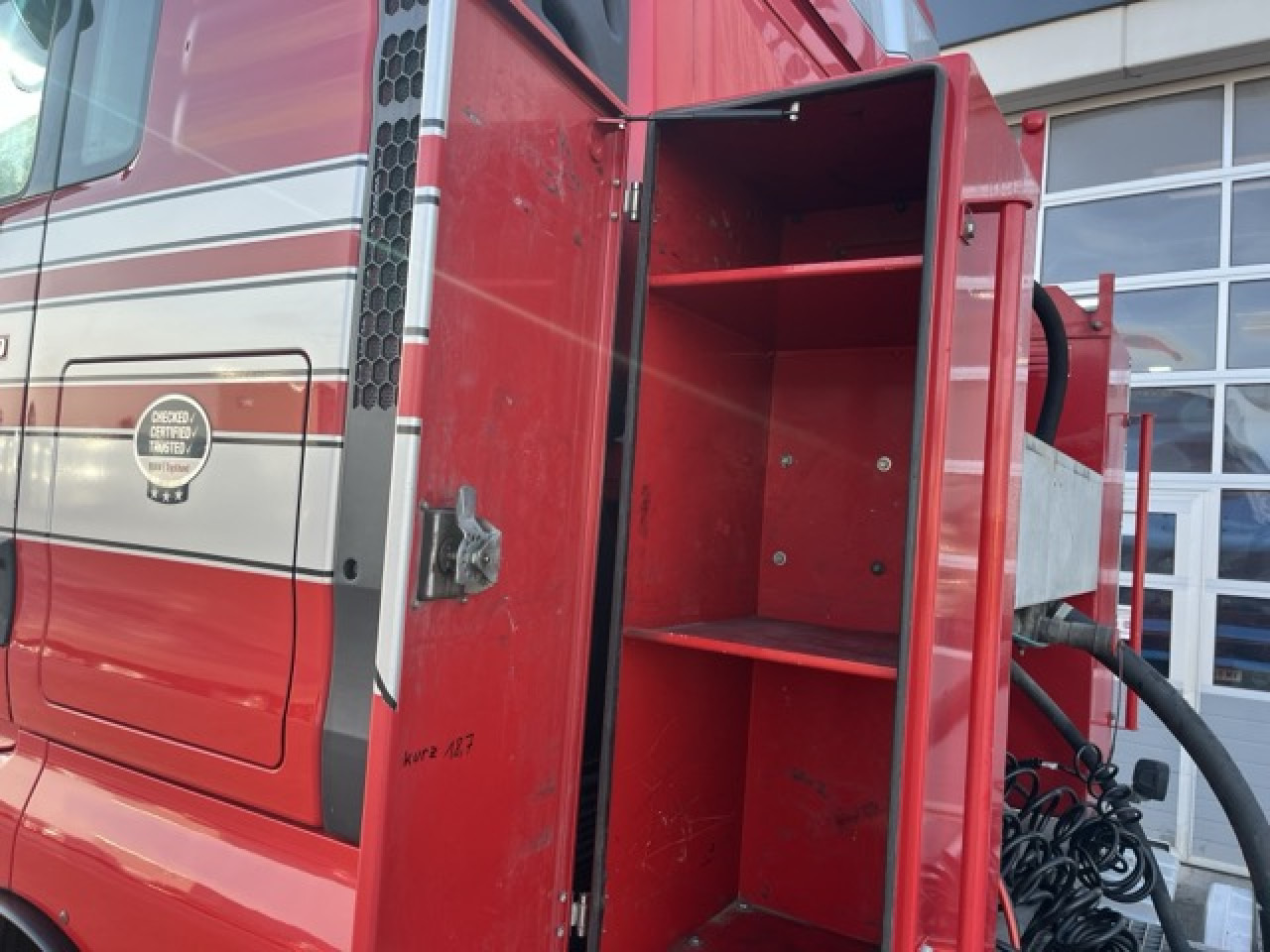 MAN TGX 26.480 6x4 BLS Euro6 Intarder Klima Luftfeder - Tractor: foto 2 MAN TGX 26.480 6x4 BLS Euro6 Intarder Klima Luftfeder - Tractor: foto 2