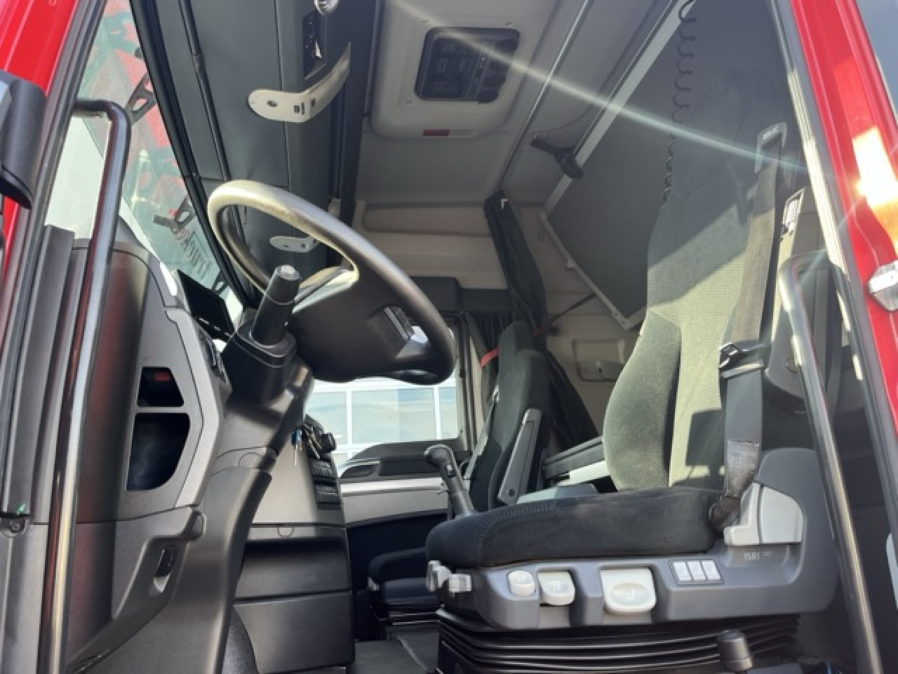 MAN TGX 26.480 6x4 BLS Euro6 Intarder Klima Luftfeder - Tractor: foto 4 MAN TGX 26.480 6x4 BLS Euro6 Intarder Klima Luftfeder - Tractor: foto 4