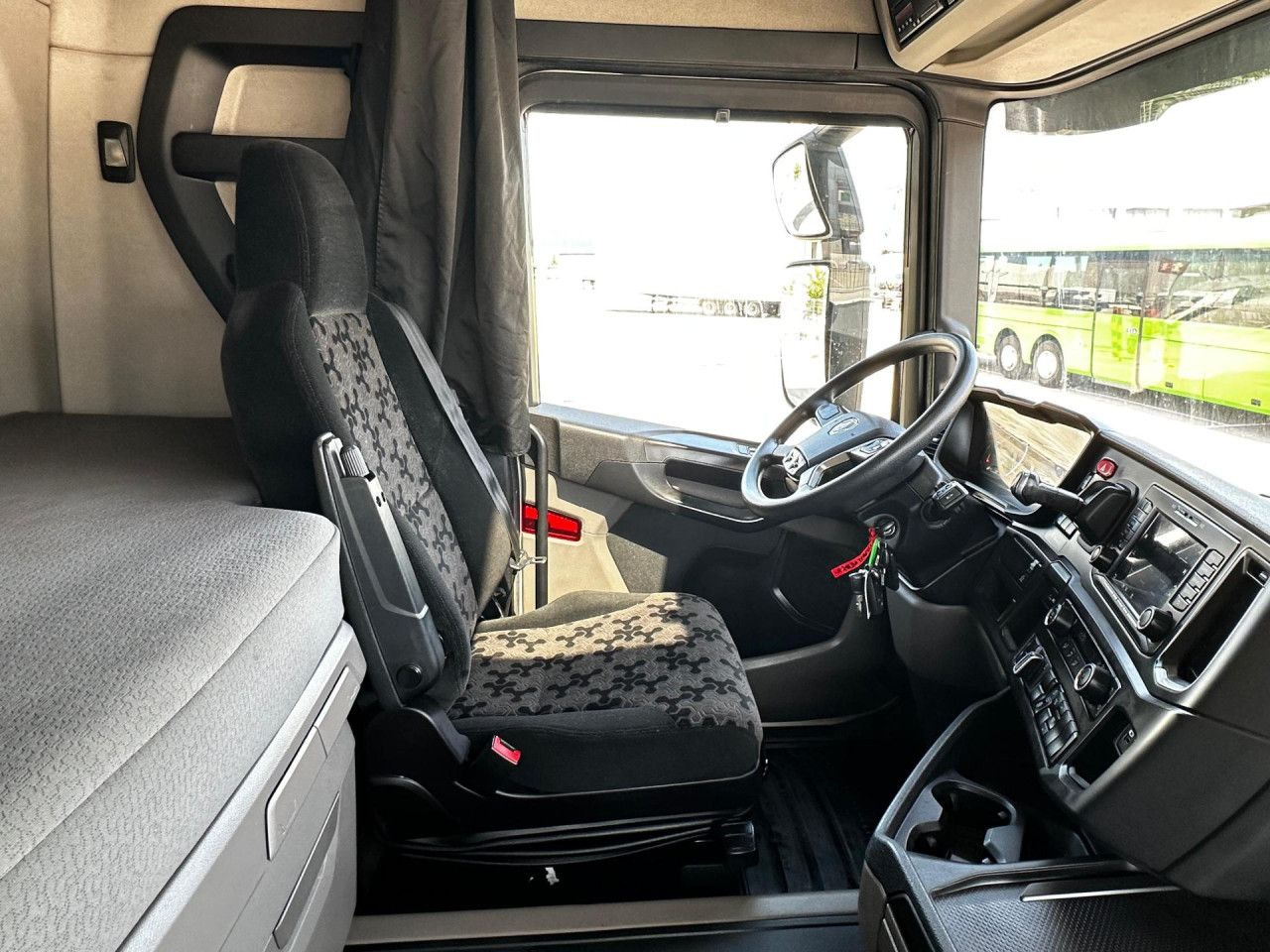 Scania R 450 - Tractor: foto 5 Scania R 450 - Tractor: foto 5