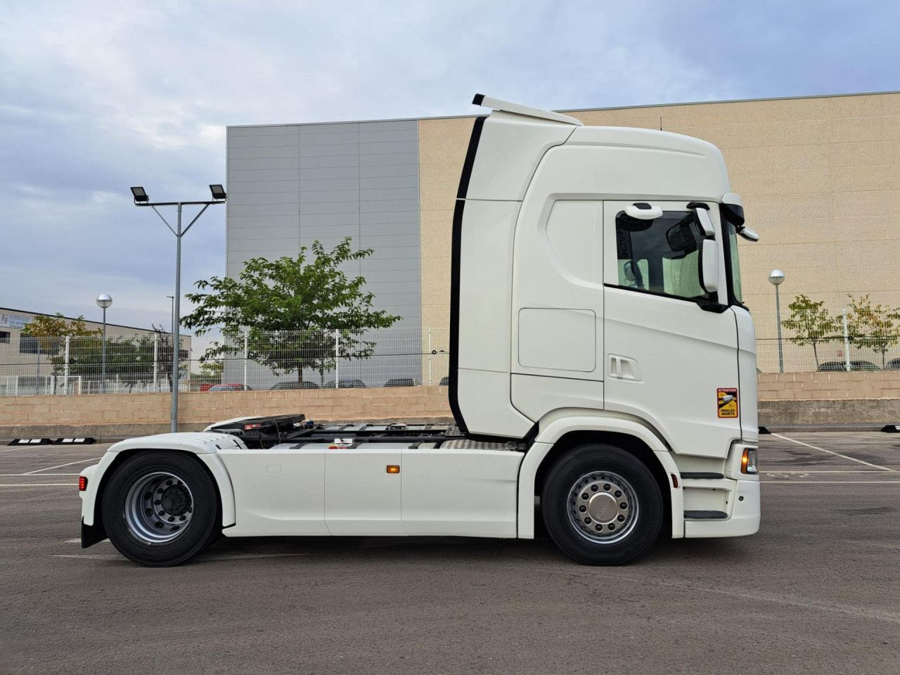 Scania UVES01240217 - Tractor: foto 2 Scania UVES01240217 - Tractor: foto 2