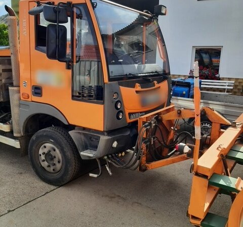 AEBI Schmidt MT750 4x4 AEBI Schmidt MT750 4x4, Winterdienstausstattung - Camião basculante: foto 2 AEBI Schmidt MT750 4x4 AEBI Schmidt MT750 4x4, Winterdienstausstattung - Camião basculante: foto 2