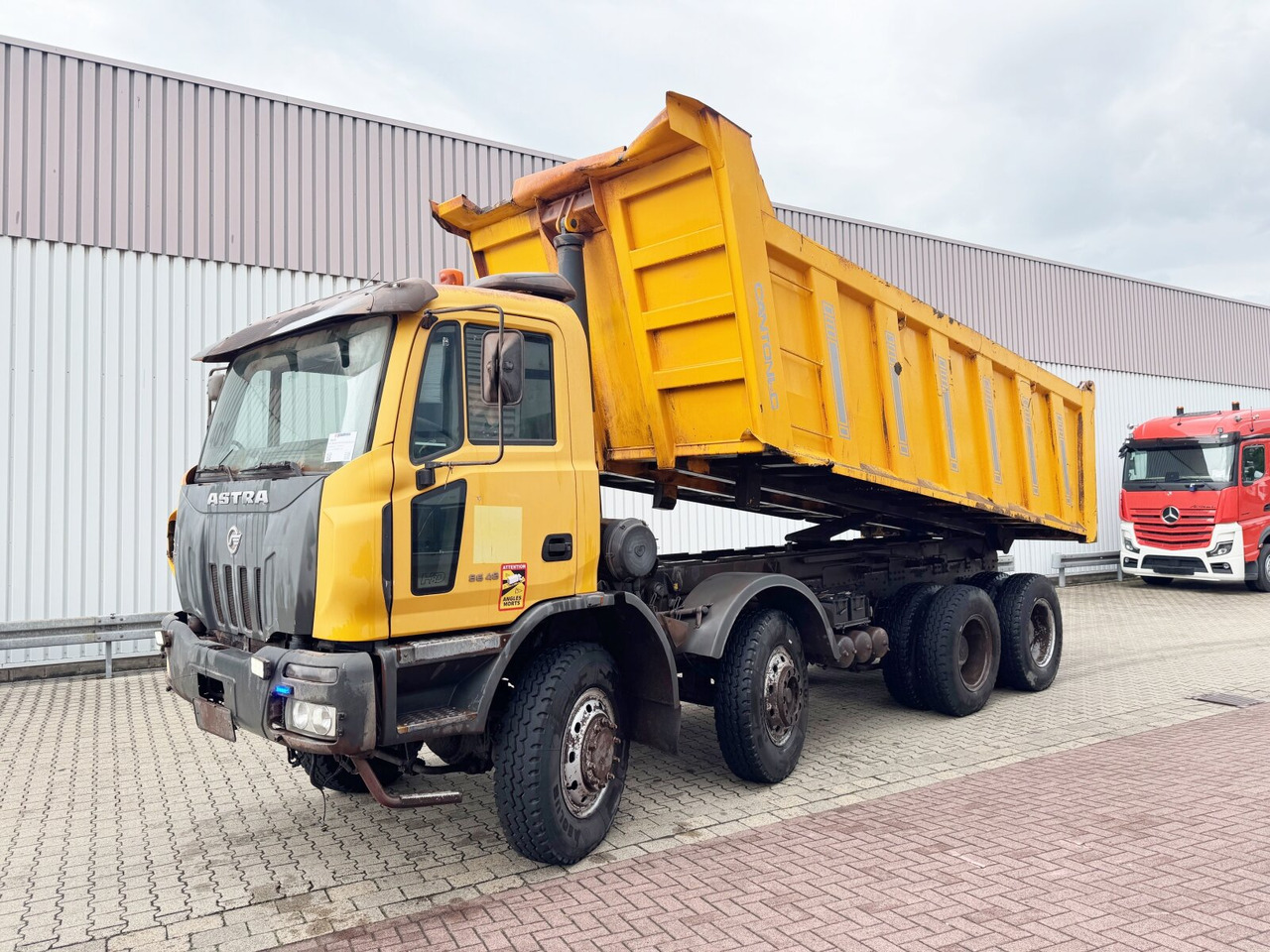 ASTRA HHD8 86.48-80 8x6 ASTRA HHD8 86.48-80 8x6 Mulde ca. 24m³ - Dumper: foto 1 ASTRA HHD8 86.48-80 8x6 ASTRA HHD8 86.48-80 8x6 Mulde ca. 24m³ - Dumper: foto 1