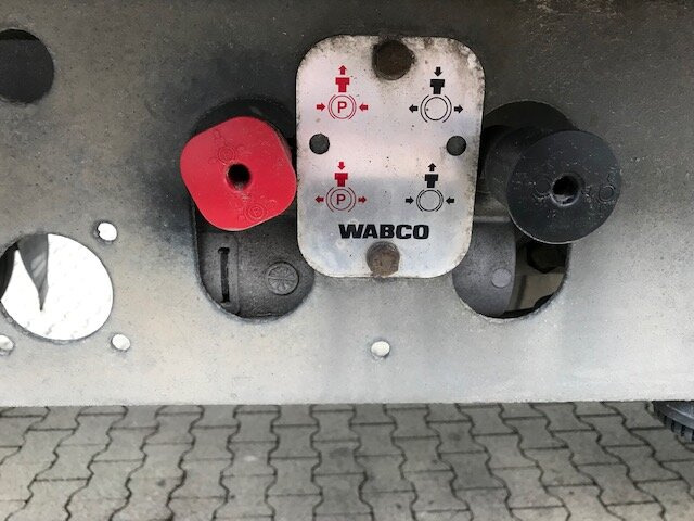 Ackermann VA-F 18/7.4E VA-F 18/7.4E Kühlanhänger, Thermo-King, LBW - Reboque frigorífico: foto 4 Ackermann VA-F 18/7.4E VA-F 18/7.4E Kühlanhänger, Thermo-King, LBW - Reboque frigorífico: foto 4