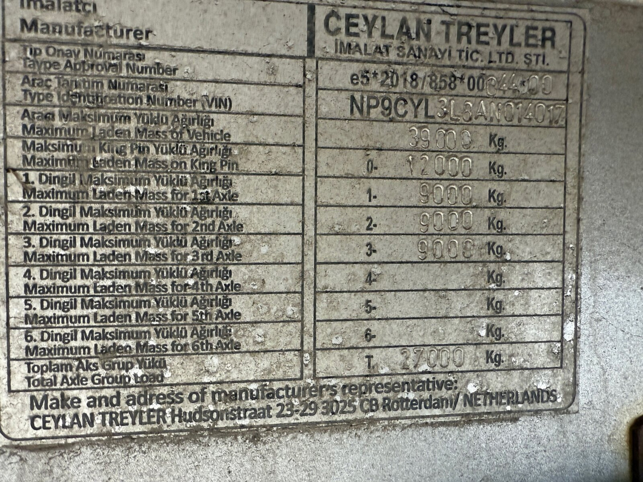 Semi-reboque baixa para transporte de máquinas pesadas CYL 3 CYL 3, mit Lift-/Lenkachse, faltbare Rampen: foto 7 Semi-reboque baixa para transporte de máquinas pesadas CYL 3 CYL 3, mit Lift-/Lenkachse, faltbare Rampen: foto 7