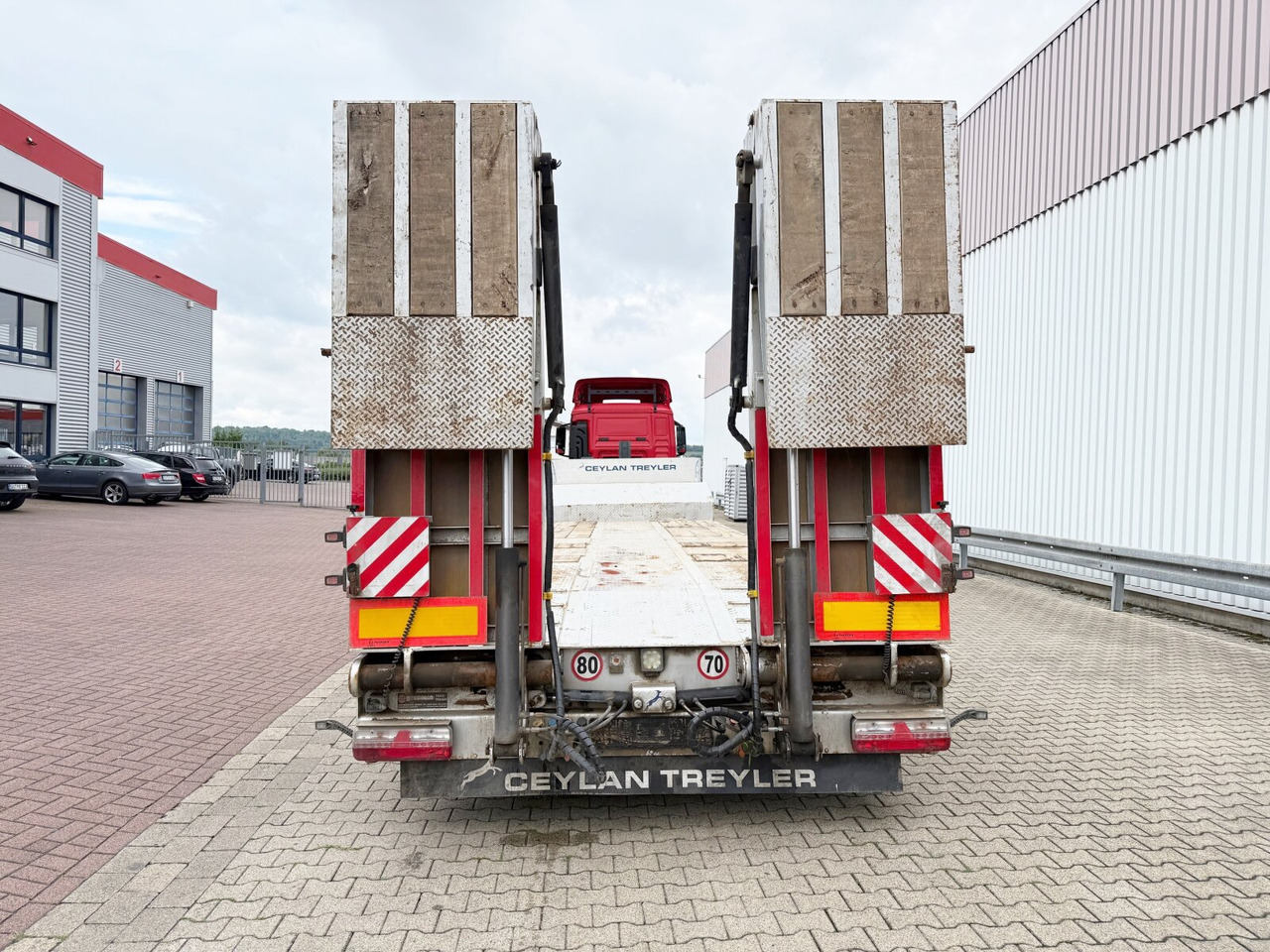 Semi-reboque baixa para transporte de máquinas pesadas CYL 3 CYL 3, mit Lift-/Lenkachse, faltbare Rampen: foto 12 Semi-reboque baixa para transporte de máquinas pesadas CYL 3 CYL 3, mit Lift-/Lenkachse, faltbare Rampen: foto 12