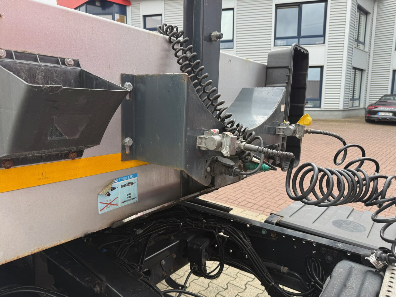 Semi-reboque baixa para transporte de máquinas pesadas CYL 3 CYL 3, mit Lift-/Lenkachse, faltbare Rampen: foto 6 Semi-reboque baixa para transporte de máquinas pesadas CYL 3 CYL 3, mit Lift-/Lenkachse, faltbare Rampen: foto 6