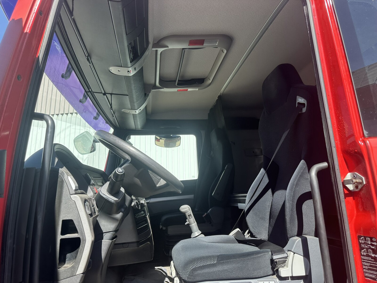 MAN TGX 18.360 4X2 LL TGX 18.360 4X2 LL, Fahrschule - Camião: foto 4 MAN TGX 18.360 4X2 LL TGX 18.360 4X2 LL, Fahrschule - Camião: foto 4