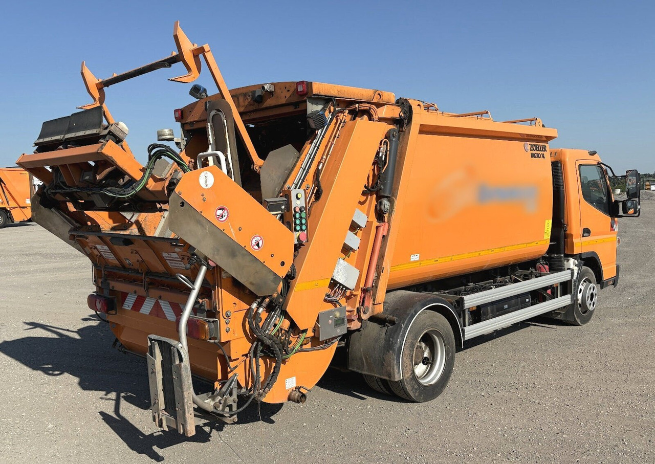 Mitsubishi Fuso 7C18 4x2 Fuso 7C18 4x2, Zöller Micro XL 7, Zöller Schüttung - Camião: foto 3 Mitsubishi Fuso 7C18 4x2 Fuso 7C18 4x2, Zöller Micro XL 7, Zöller Schüttung - Camião: foto 3