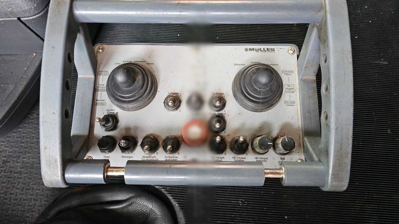 Scania G 320 4x2 G 320 4x2, Müller Vacumaster ca. 5,5m³, Funk - Camião: foto 3 Scania G 320 4x2 G 320 4x2, Müller Vacumaster ca. 5,5m³, Funk - Camião: foto 3