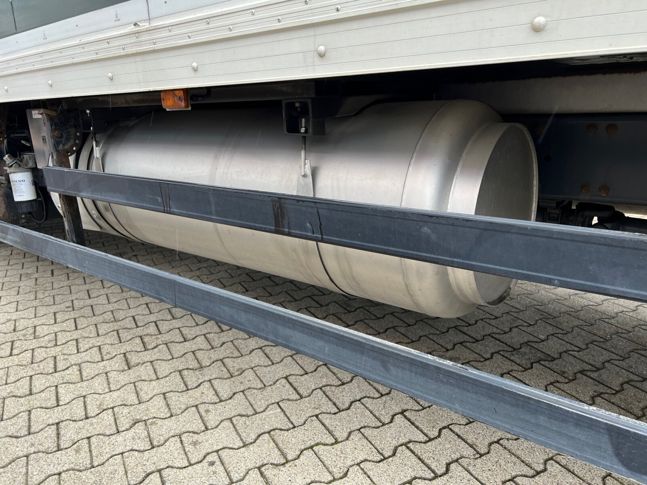 FE 280 4x2 FE 280 4x2, Stickstoffkühler/Nitrogen-Freezer/LBW MBB - Camião frigorífico: foto 3 FE 280 4x2 FE 280 4x2, Stickstoffkühler/Nitrogen-Freezer/LBW MBB - Camião frigorífico: foto 3