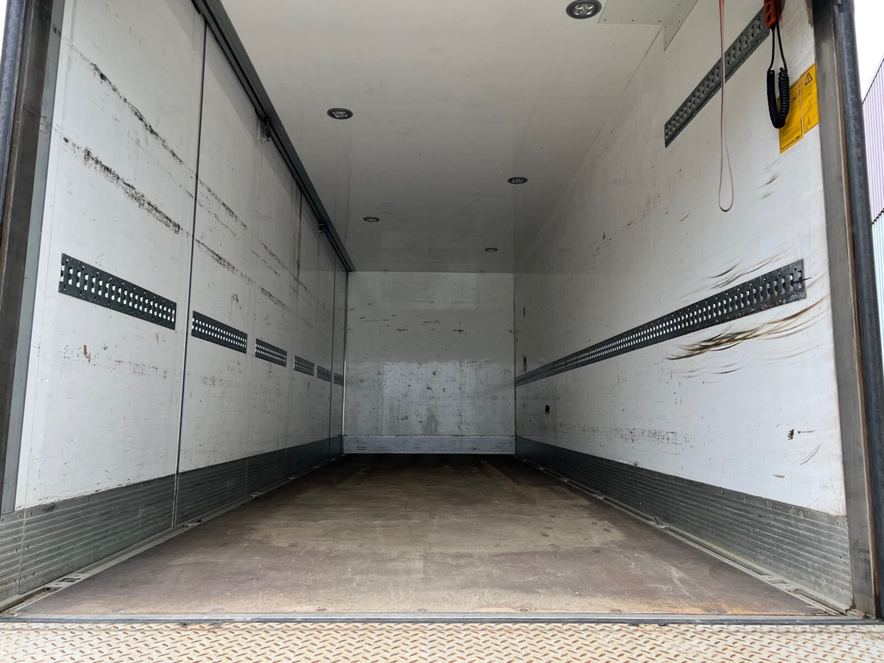 Camião furgão FE 320 4x2 FE 320 4x2 mit Zepro LBW: foto 10 Camião furgão FE 320 4x2 FE 320 4x2 mit Zepro LBW: foto 10