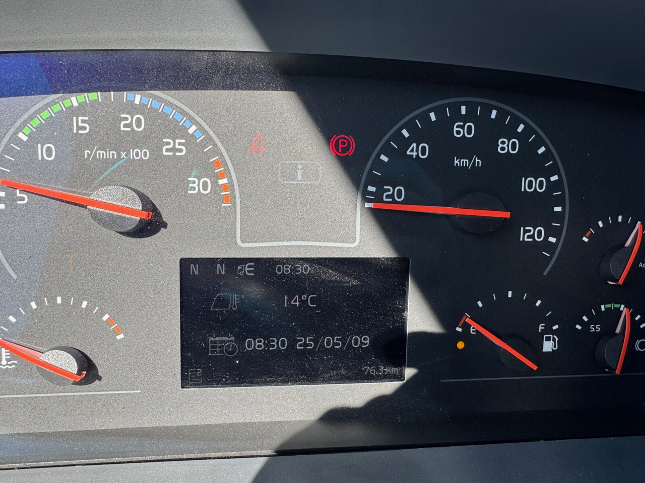 FL 280 4x4 FL 280 4x4 - Camião polibenne: foto 3 FL 280 4x4 FL 280 4x4 - Camião polibenne: foto 3