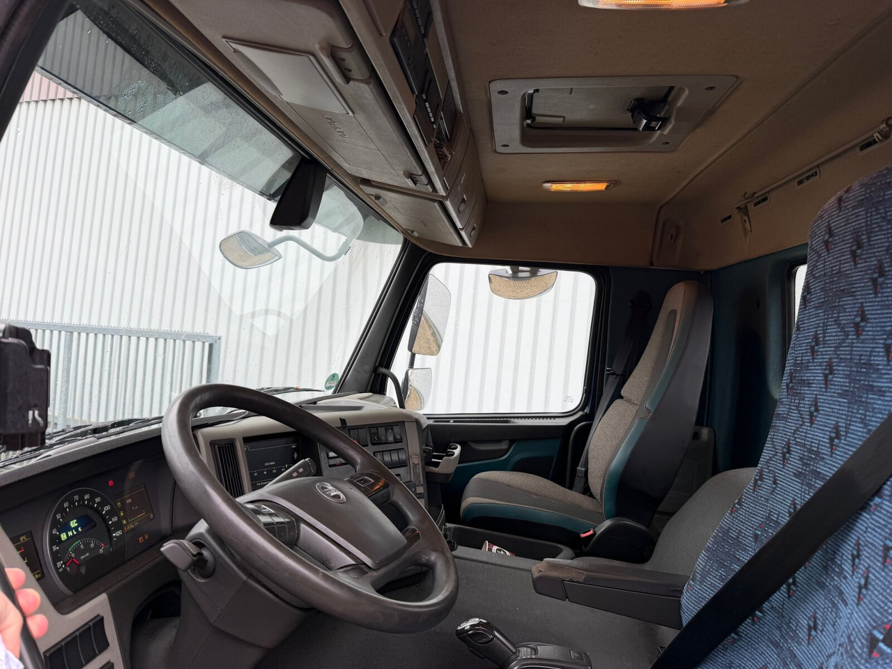 FM 410 6x2 FM 410 6x2, Lenk-/Liftachse, Motorabtrieb - Camião polibenne: foto 4 FM 410 6x2 FM 410 6x2, Lenk-/Liftachse, Motorabtrieb - Camião polibenne: foto 4