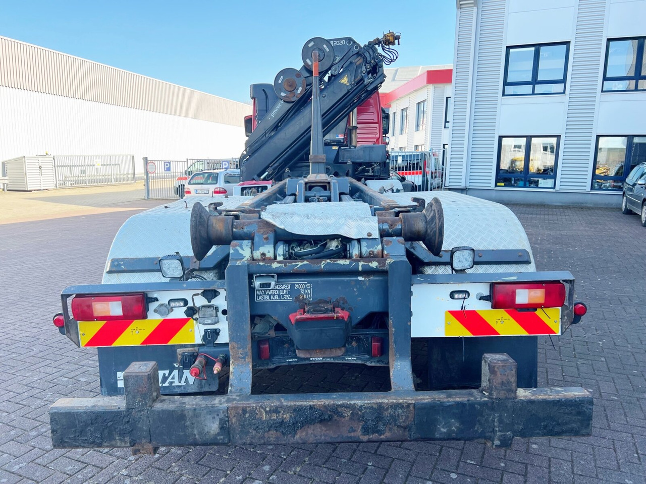 Camião polibenne, Camião grua FM 460 8x2-6 FM 460 8x2-6, Lenk-/Liftachse, Kran HMF 2020-K4, Funk: foto 15
