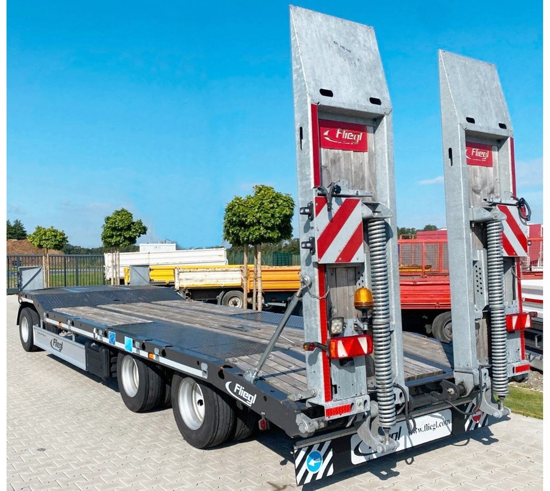Fliegl DTS-S 300 DTS-S 300, verbreiterbar auf 3,05m - Reboque baixa: foto 4 Fliegl DTS-S 300 DTS-S 300, verbreiterbar auf 3,05m - Reboque baixa: foto 4