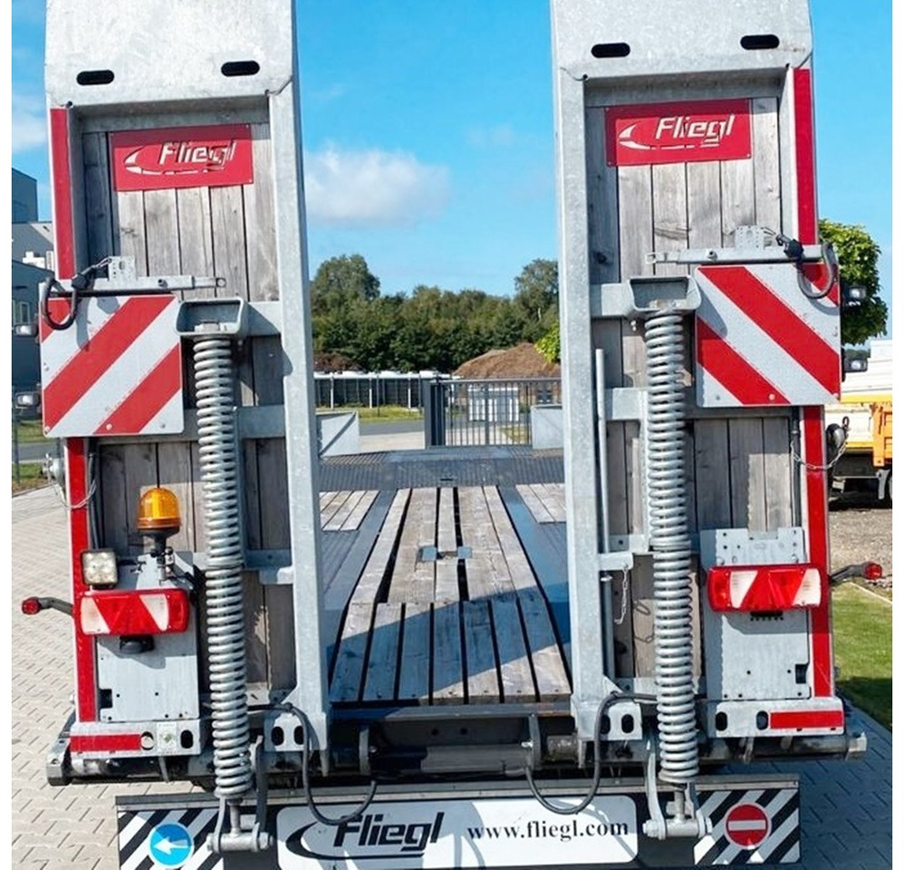 Fliegl DTS-S 300 DTS-S 300, verbreiterbar auf 3,05m - Reboque baixa: foto 3 Fliegl DTS-S 300 DTS-S 300, verbreiterbar auf 3,05m - Reboque baixa: foto 3