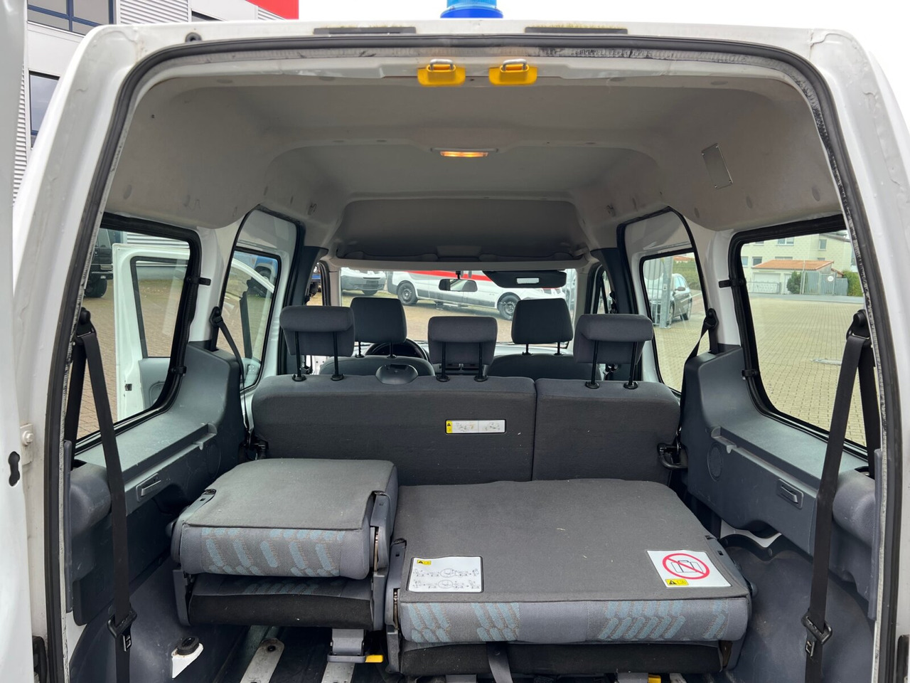 Locação financeira de Ford Tourneo Connect 4x2 Tourneo Connect 4x2, Personentransporter, 8-Sitzer Ford Tourneo Connect 4x2 Tourneo Connect 4x2, Personentransporter, 8-Sitzer: foto 13