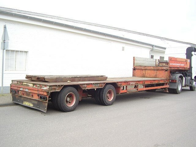 Goldhofer STPA T2-22/80A zwangsgelenkt STPA T2-22/80A zwangsgelenkt - Semi-reboque baixa: foto 2 Goldhofer STPA T2-22/80A zwangsgelenkt STPA T2-22/80A zwangsgelenkt - Semi-reboque baixa: foto 2