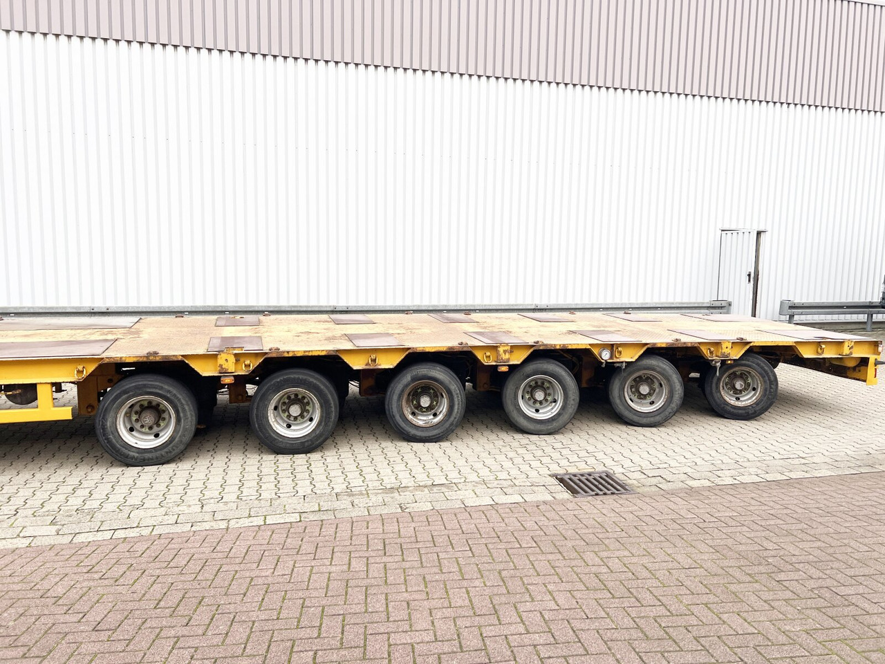 Goldhofer STZ-L6-62/80 STZ-L6-62/80, 5x Lenkachse - Semi-reboque baixa: foto 2 Goldhofer STZ-L6-62/80 STZ-L6-62/80, 5x Lenkachse - Semi-reboque baixa: foto 2