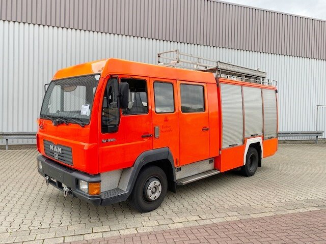 MAN 10.224 LC 4x2 BB, TLF16/12 10.224 LC 4x2 BB Doka, TLF16/12, 6-Zylinder Motor - Carro de bombeiro: foto 1 MAN 10.224 LC 4x2 BB, TLF16/12 10.224 LC 4x2 BB Doka, TLF16/12, 6-Zylinder Motor - Carro de bombeiro: foto 1