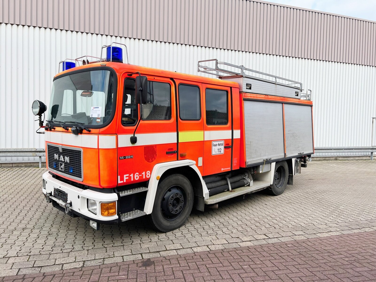MAN 14.224 F 4x2 BB Doka, LF 16/18 14.224 F 4x2 BB Doka, LF 16/18 - Carro de bombeiro: foto 1 MAN 14.224 F 4x2 BB Doka, LF 16/18 14.224 F 4x2 BB Doka, LF 16/18 - Carro de bombeiro: foto 1
